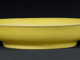 明永乐黄釉盘成交价(人民币):3,220,000